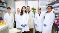 Tingting Yang with Yang Lab members